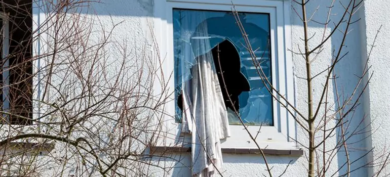 Storm Window Installation Contractors in Palm City, FL