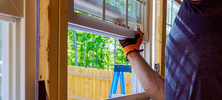 >Bay Window Curtain Rail Track in Palm City, FL