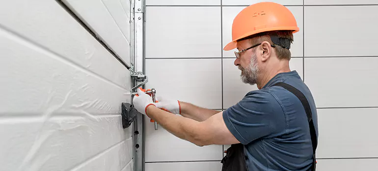 Garage Door Repair in Palm City